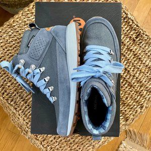 Merrell Ashford Classic Chukka Hiking Boots